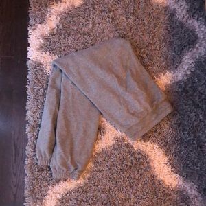 women’s grey sweatpants